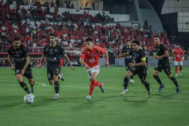 8 إصابات في الأهلي والزمالك قبل نهائي السوبر (صور)